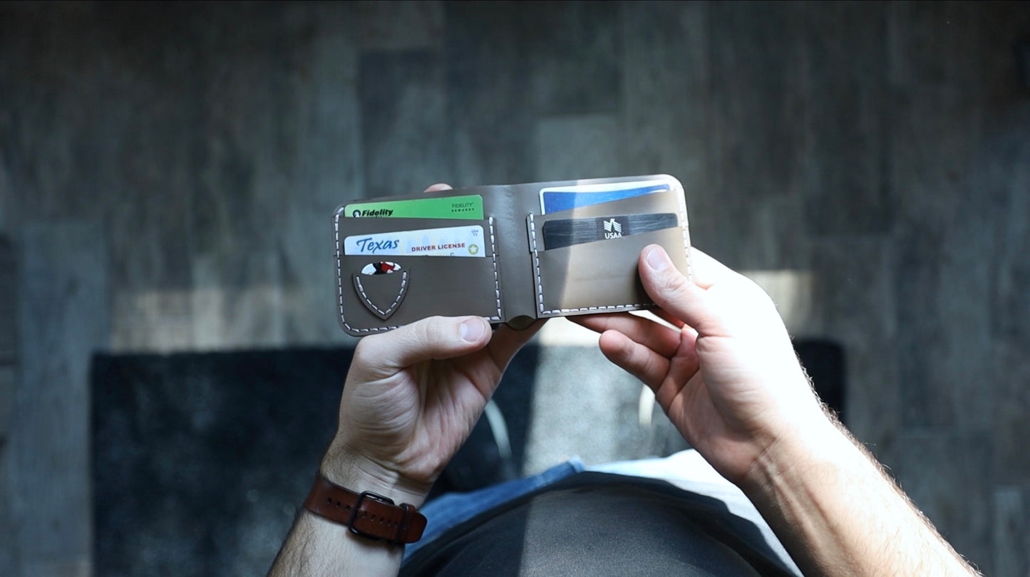 Slim Bifold Guitar Pick Wallet